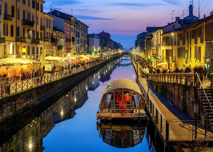 The Palm Sisters - Navigli, Bocconi